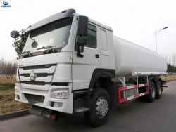 Oil tank truck
